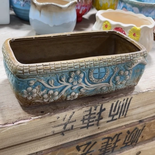 姐姐，什么盆都有，什么盆都会上，不点菜，稍微等一下哈