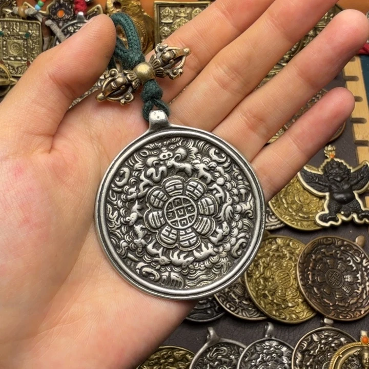 藏传文玩九宫如图