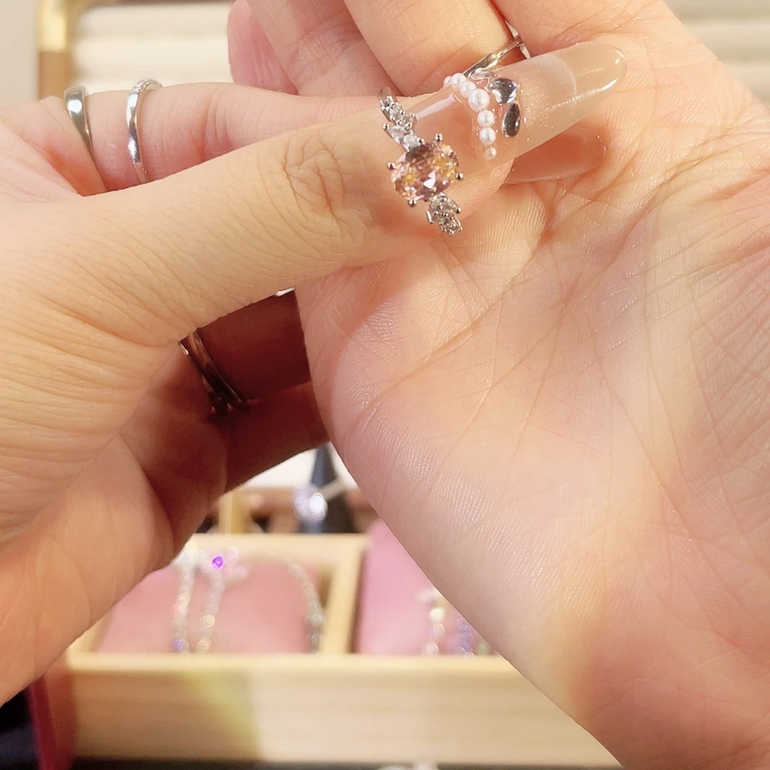 925银合成碳硅石2卡香槟色鸽子蛋换成白钻卡14