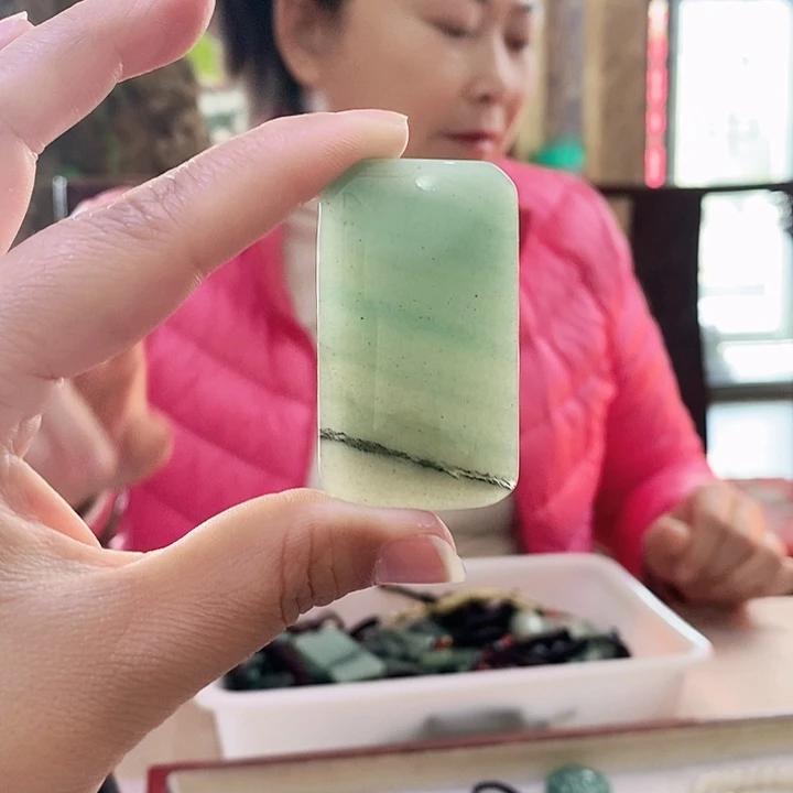 密玉（石英质玉）毛衣链未镶嵌