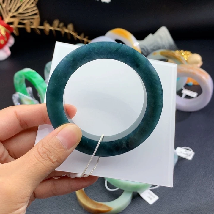 定制翡翠手镯未镶嵌