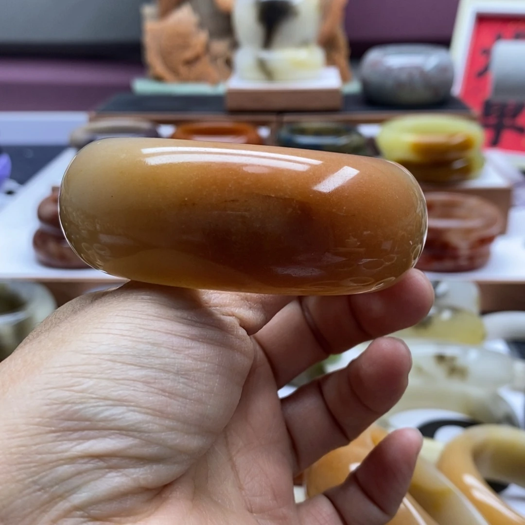 石英质玉手镯未镶嵌安*