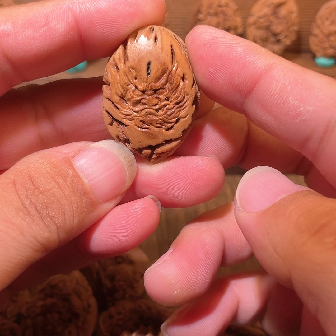 钟馗纯手工桃核核雕