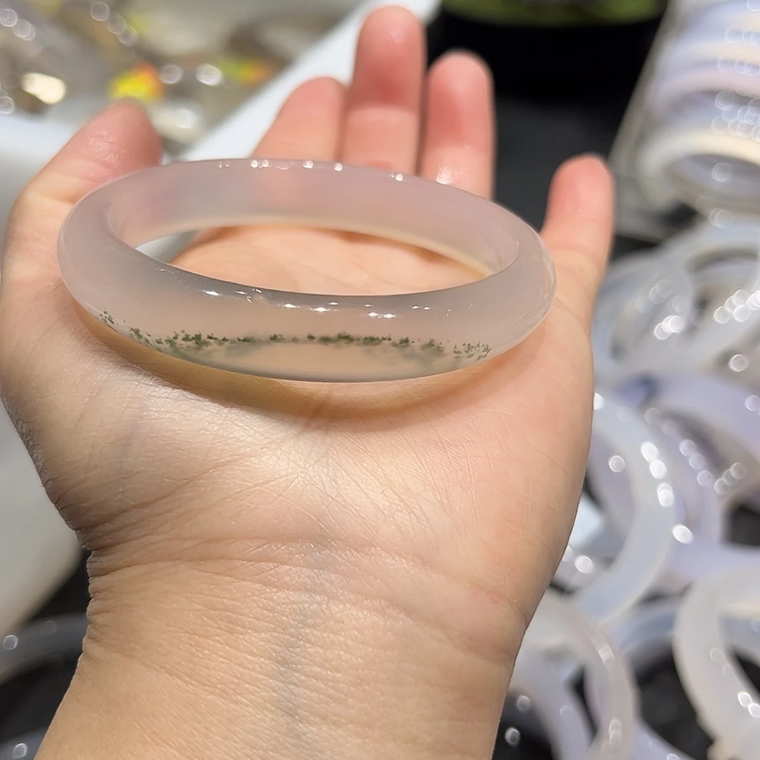 玛瑙/玉髓未镶嵌手镯55.2