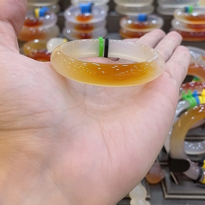 玛瑙/玉髓未镶嵌手镯25
