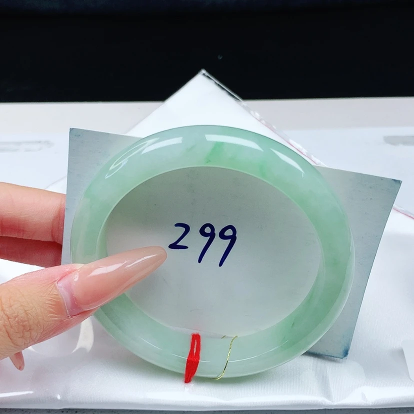 【闪购商品】翡翠手镯未镶嵌60.6圈