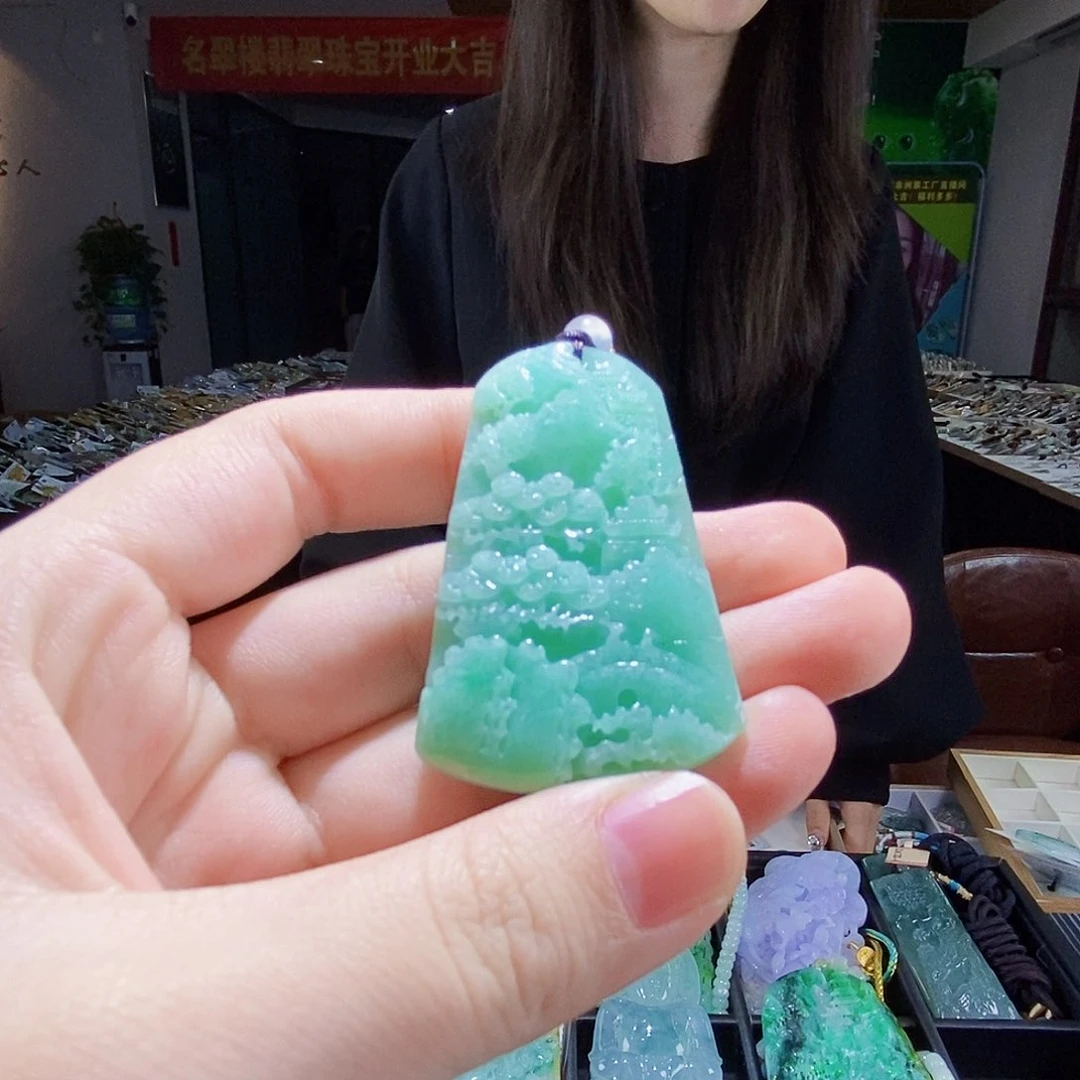 颈饰未镶嵌翡翠翡翠