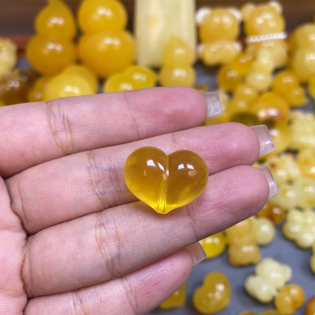 琥珀未镶嵌珠宝奇石