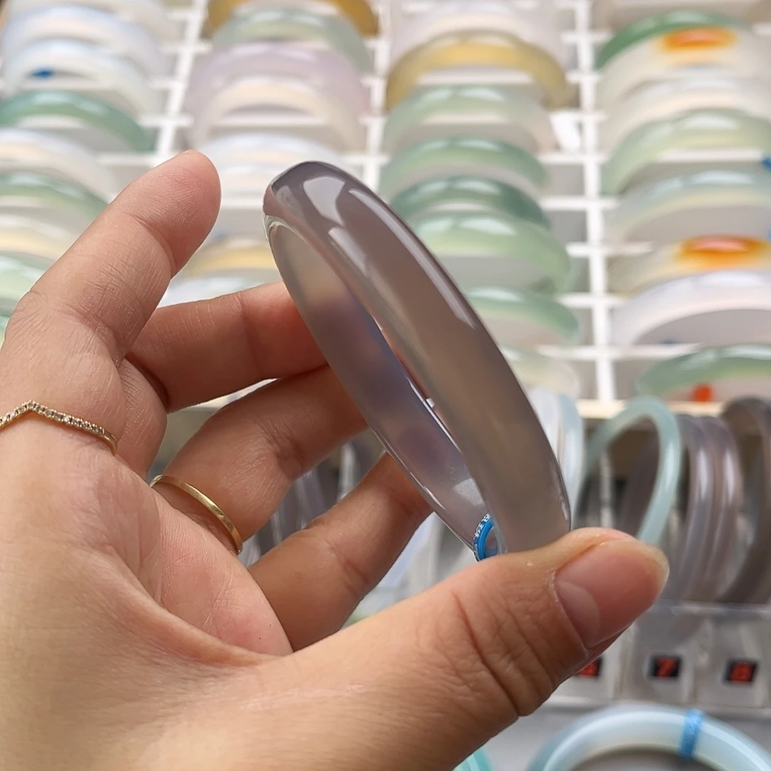 玛瑙/玉髓手镯未镶嵌54555