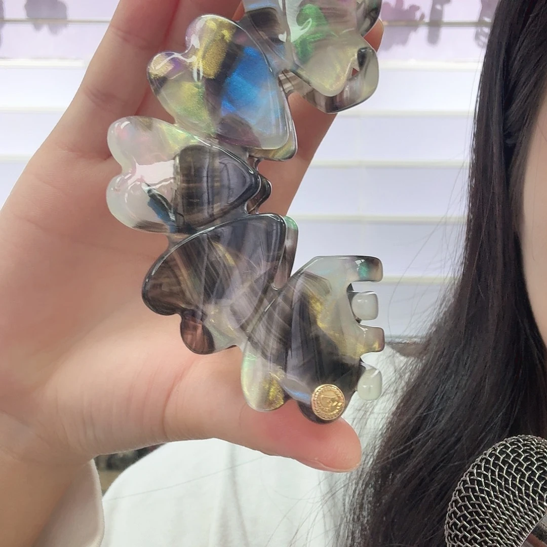 皮质铁合金爱心花瓣抓夹