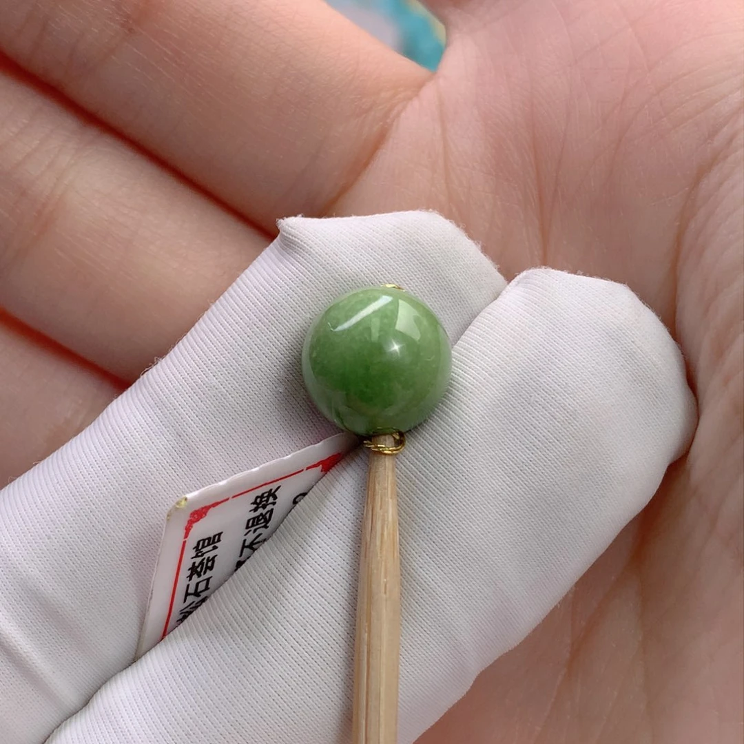 未镶嵌绿松石颈饰