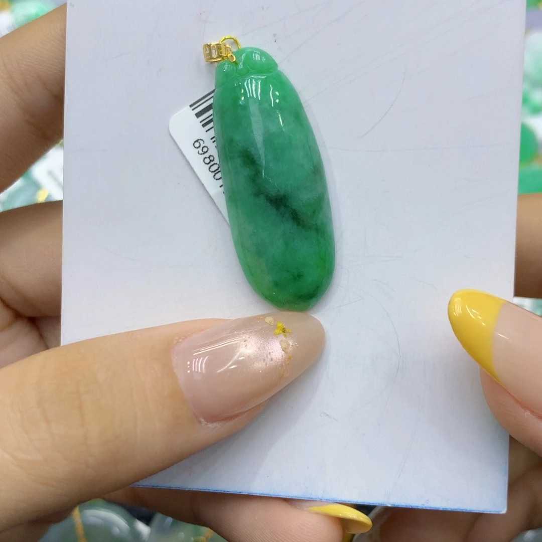 颈饰18K金镶嵌翡翠翡翠