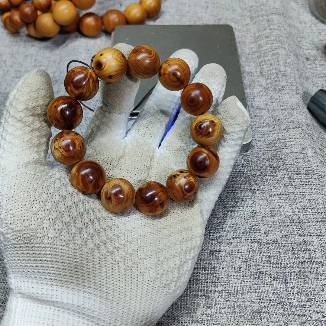 万***利1.8太行崖柏手工艺品