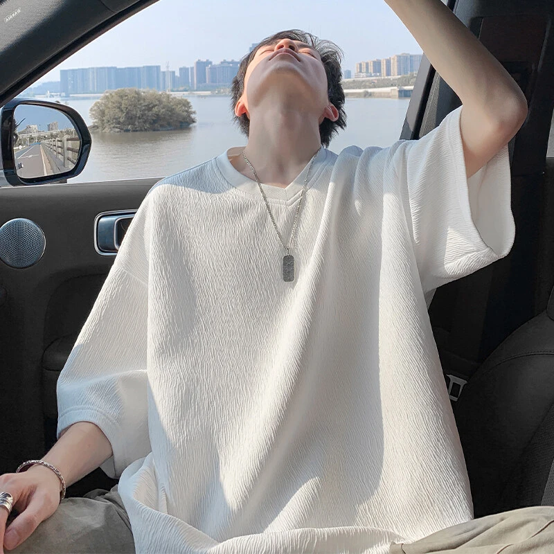 肌理感心形领t恤男夏季薄款痞帅高级感冰丝短袖宽松大码五分半袖