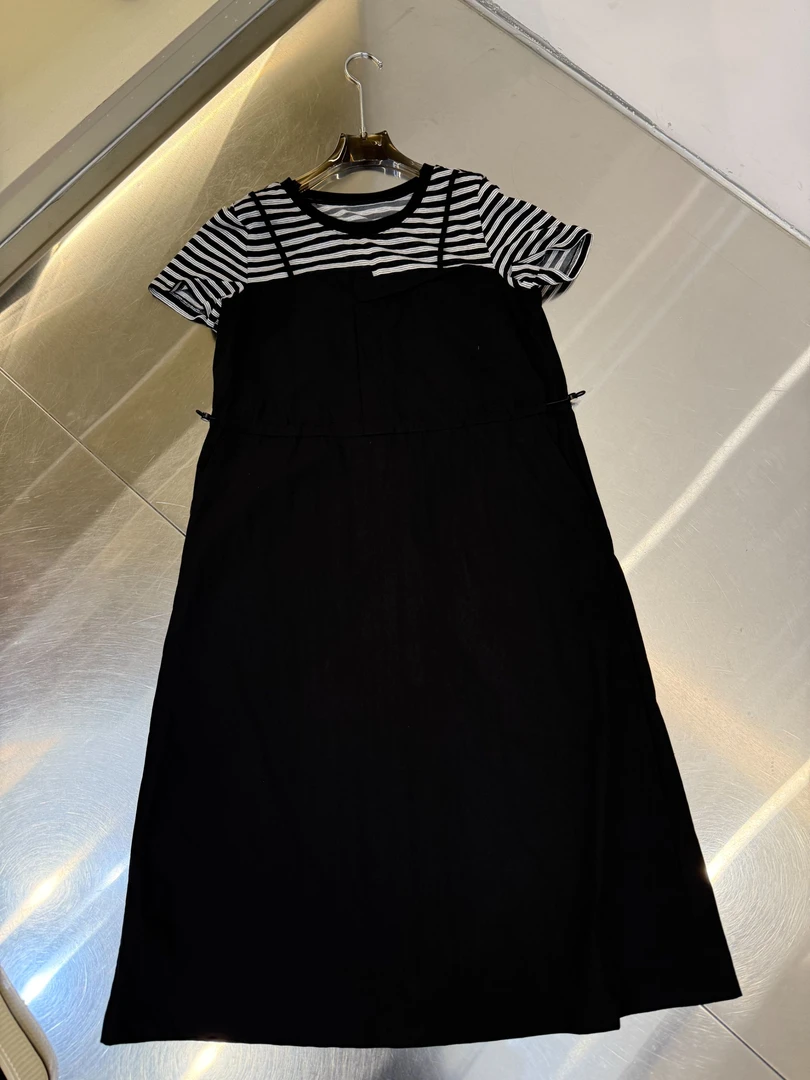 2025夏季时尚百搭气质显瘦假两件拼接条纹短袖圆领连衣裙女