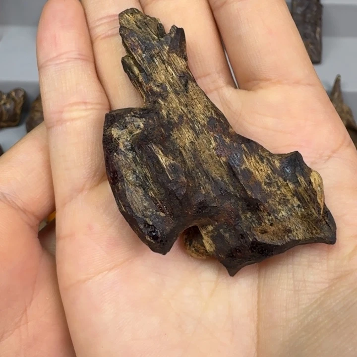 伟业越南九分沉6.7克