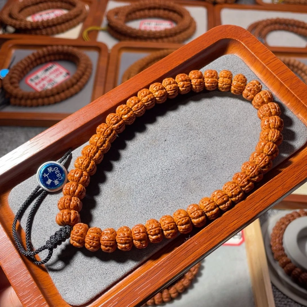 关***洋吊坠金刚菩提十出一天花板手持11.5