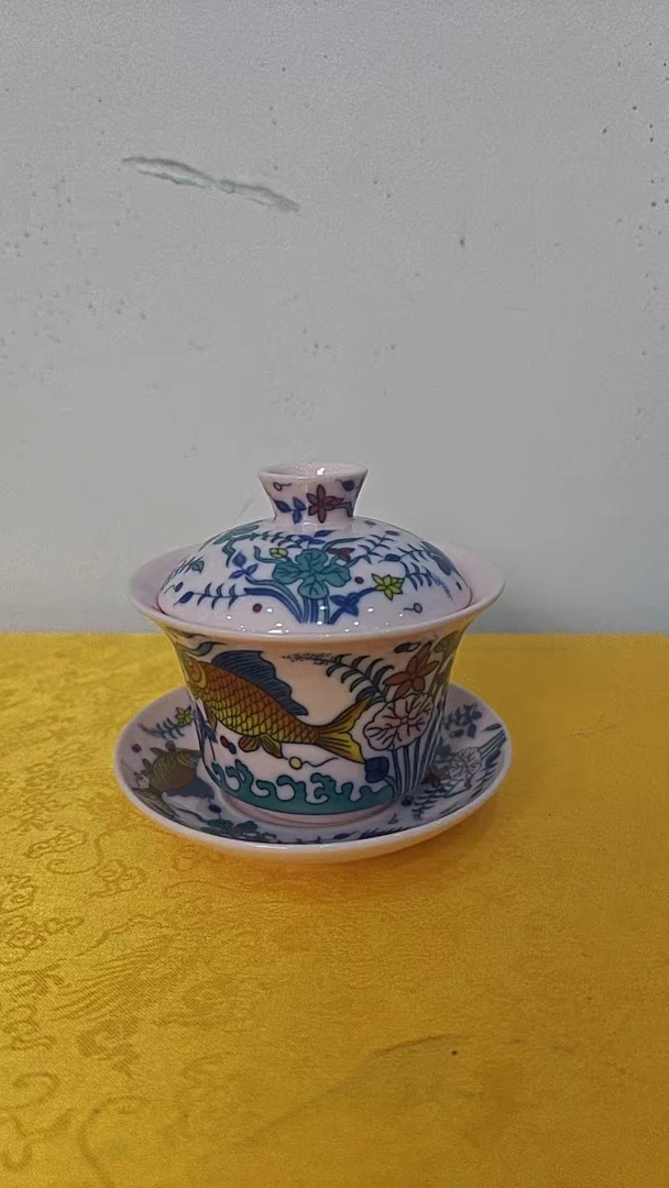 景德镇稀土瓷鱼澡纹三才盖碗