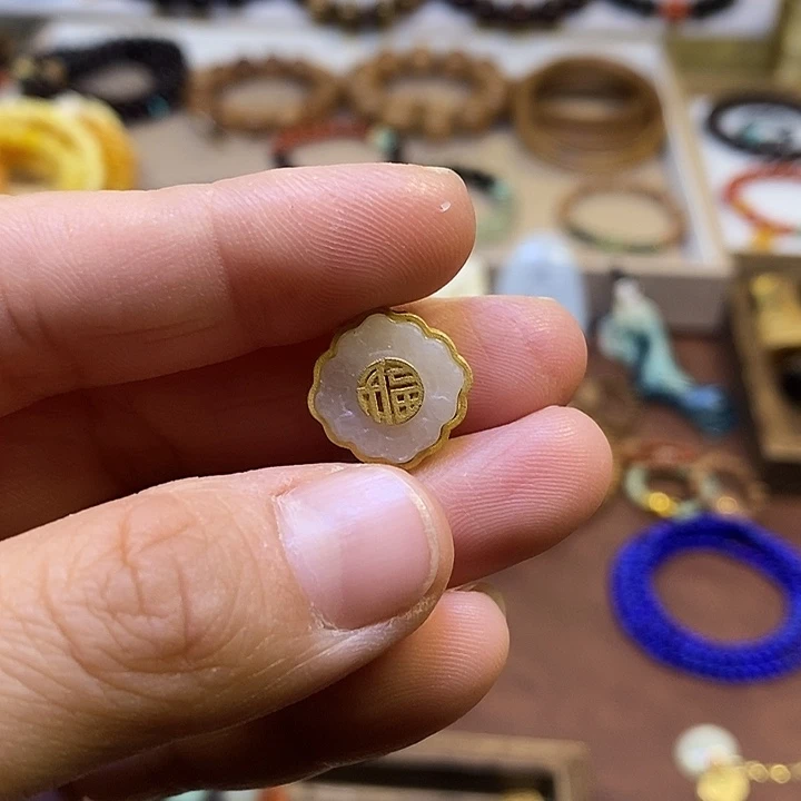 木和小田吊坠乱卖