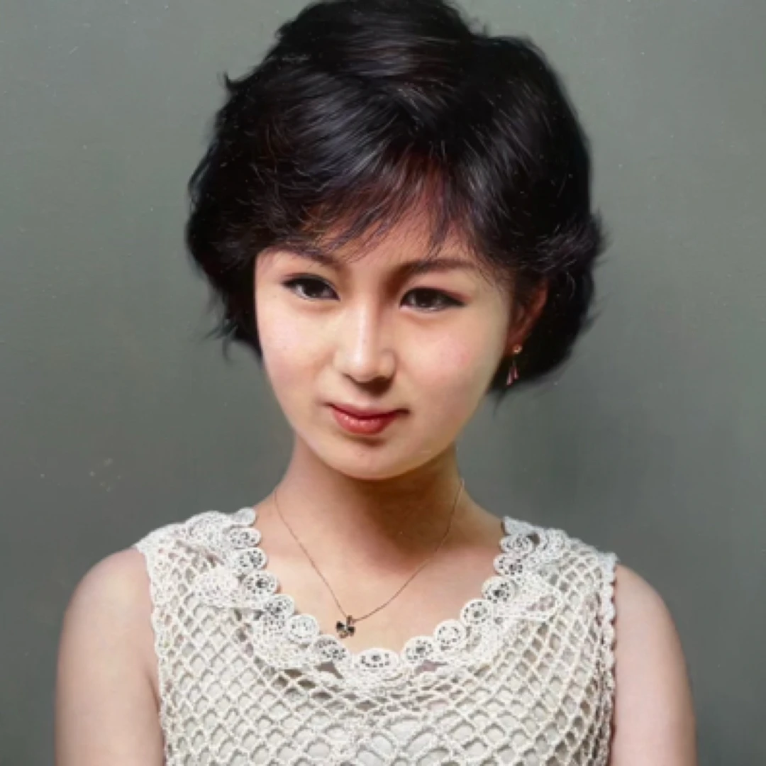 艺昕艺术 /超写实油画/白毛衣女孩/尺寸：47X119CM