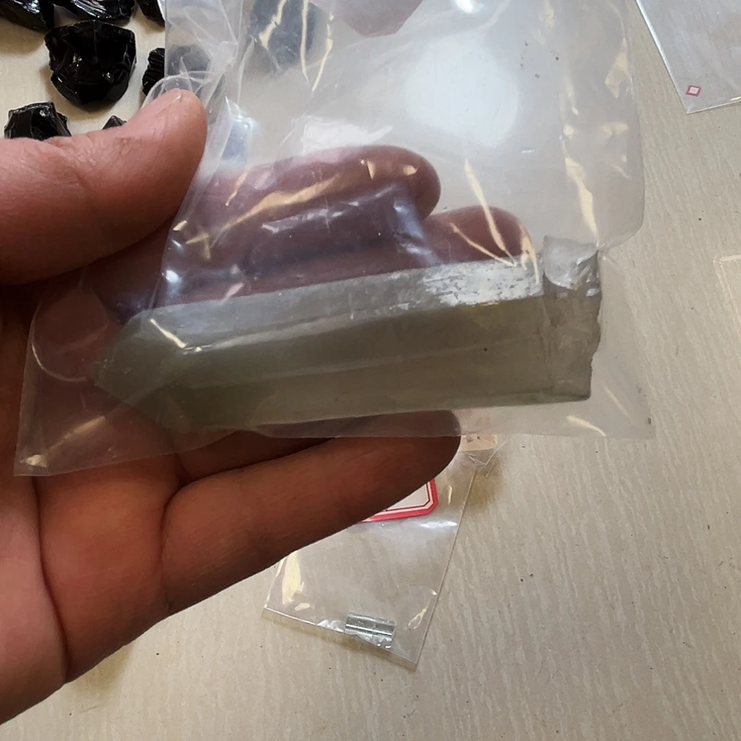 从****未镶嵌水晶珠宝半成品