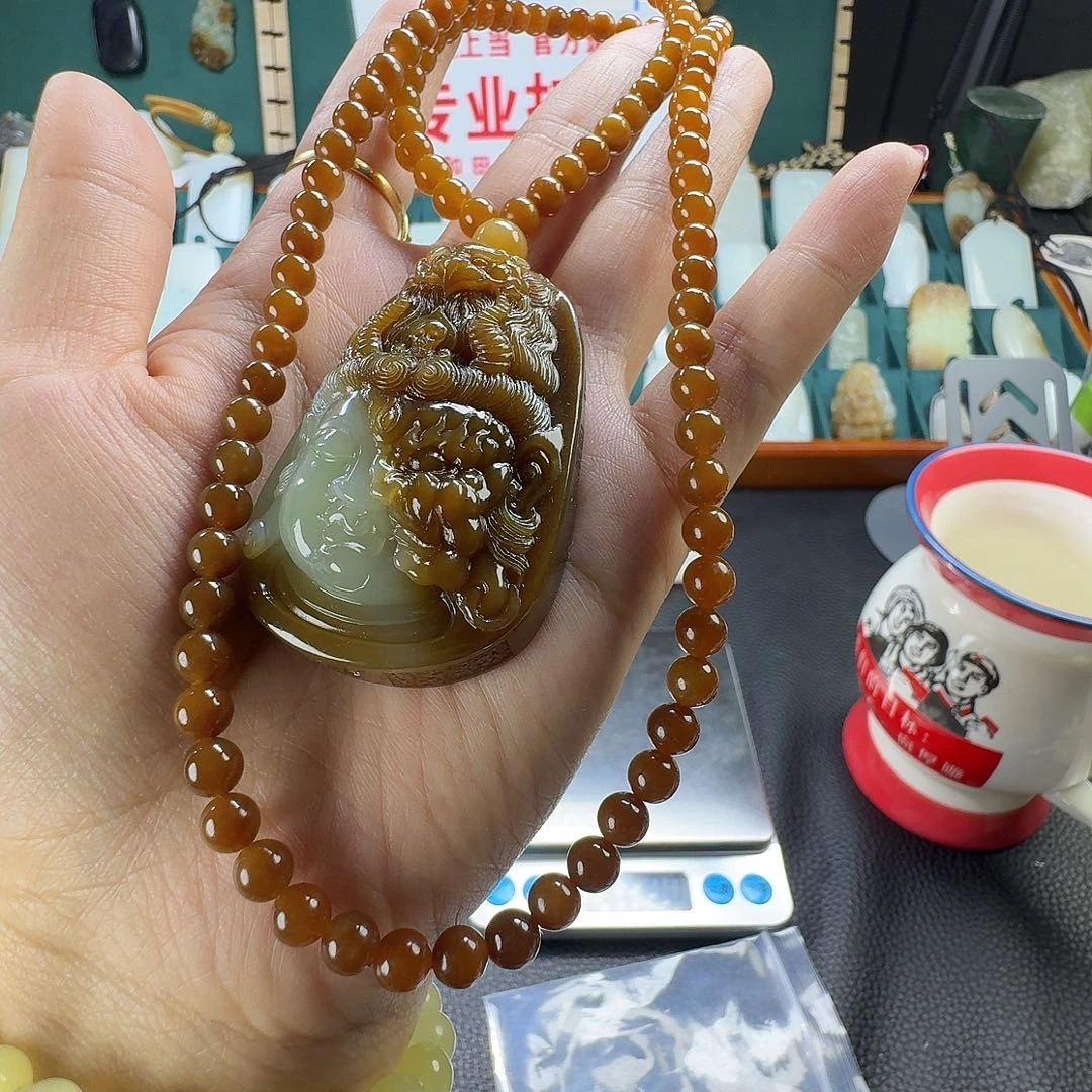 和田玉（糖玉）颈饰未镶嵌小*