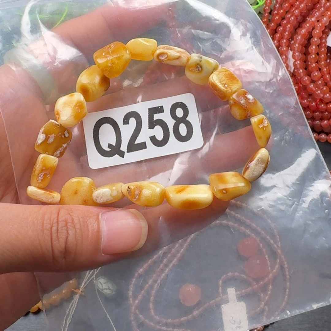 未镶嵌蜜蜡珠宝奇石