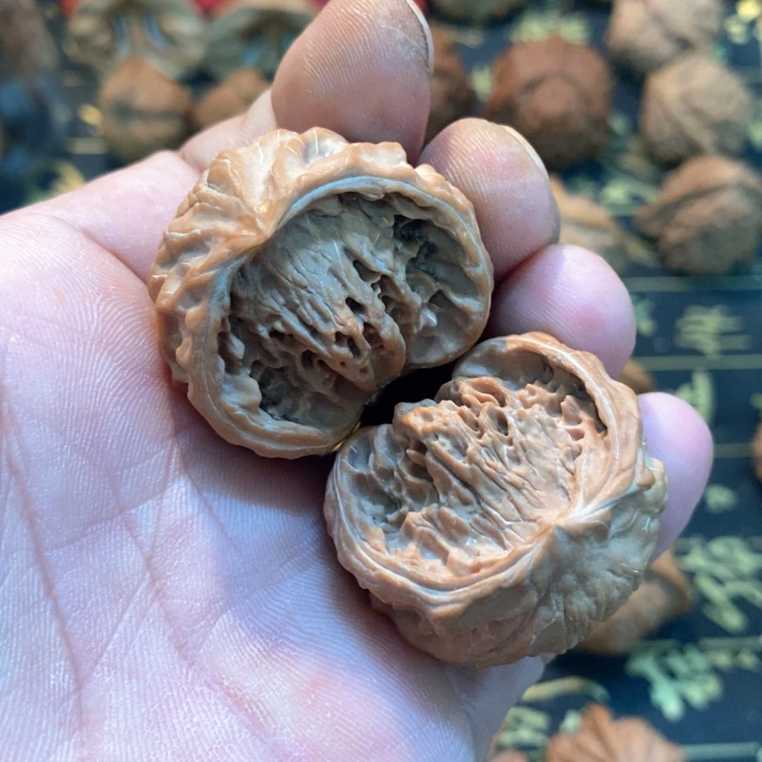 文玩麻核桃盘山蛇 尺寸3.4