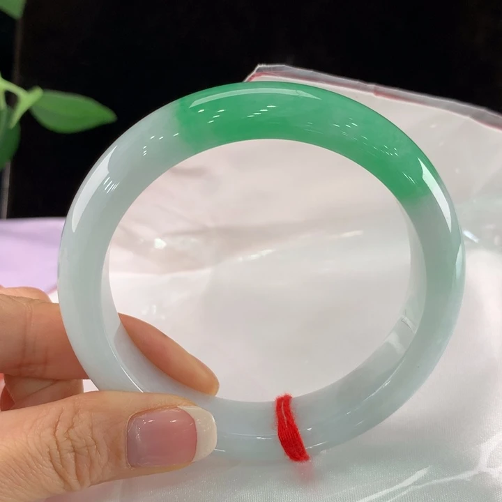 翡翠手镯未镶嵌111-3106