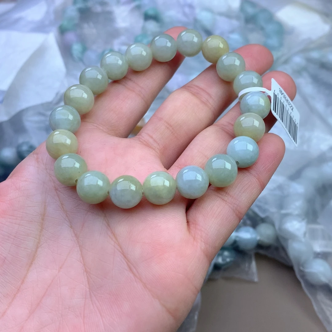 颈饰未镶嵌翡翠手串