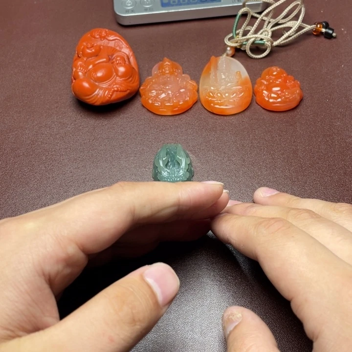南红玛瑙未镶嵌颈饰