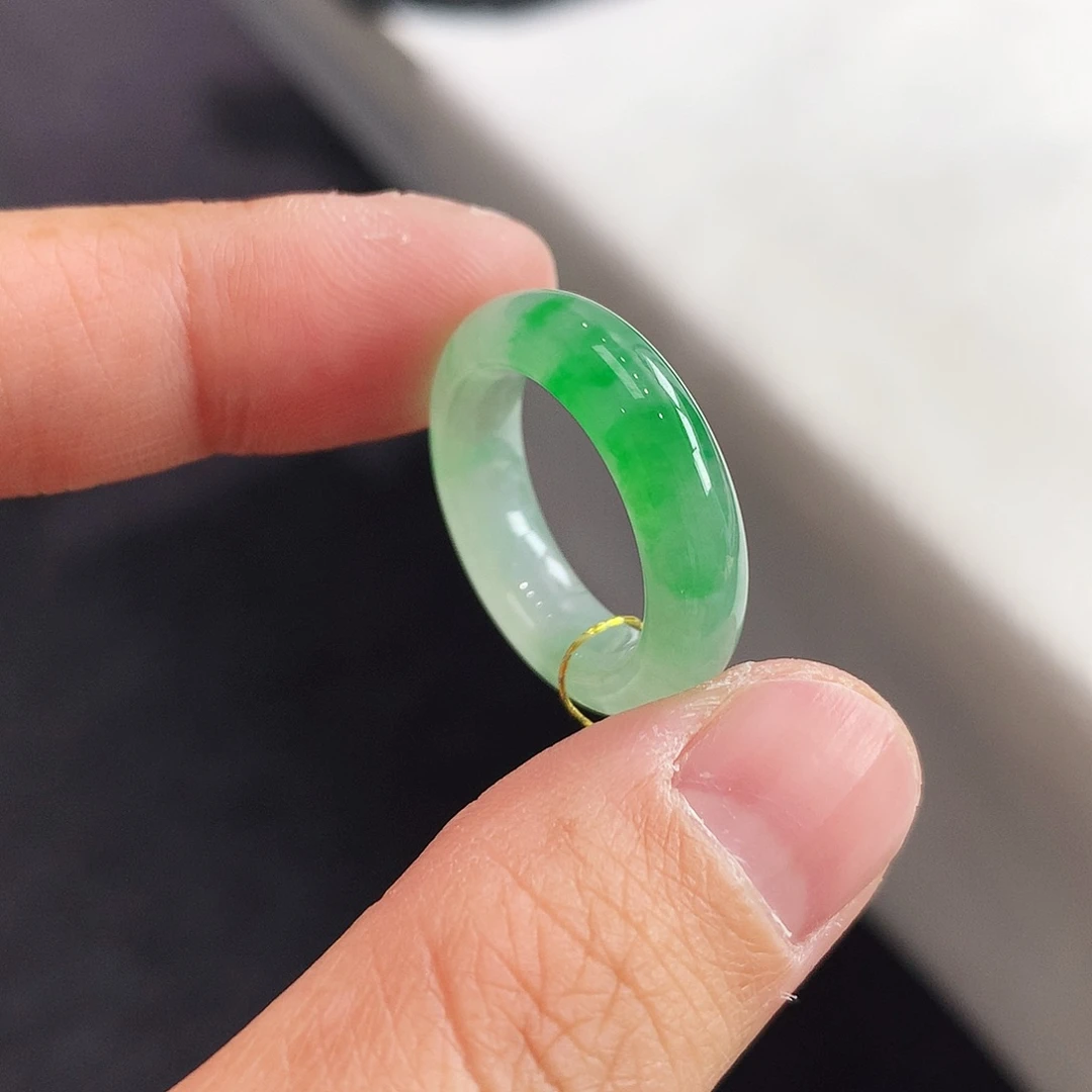 翡翠未镶嵌戒指12-13