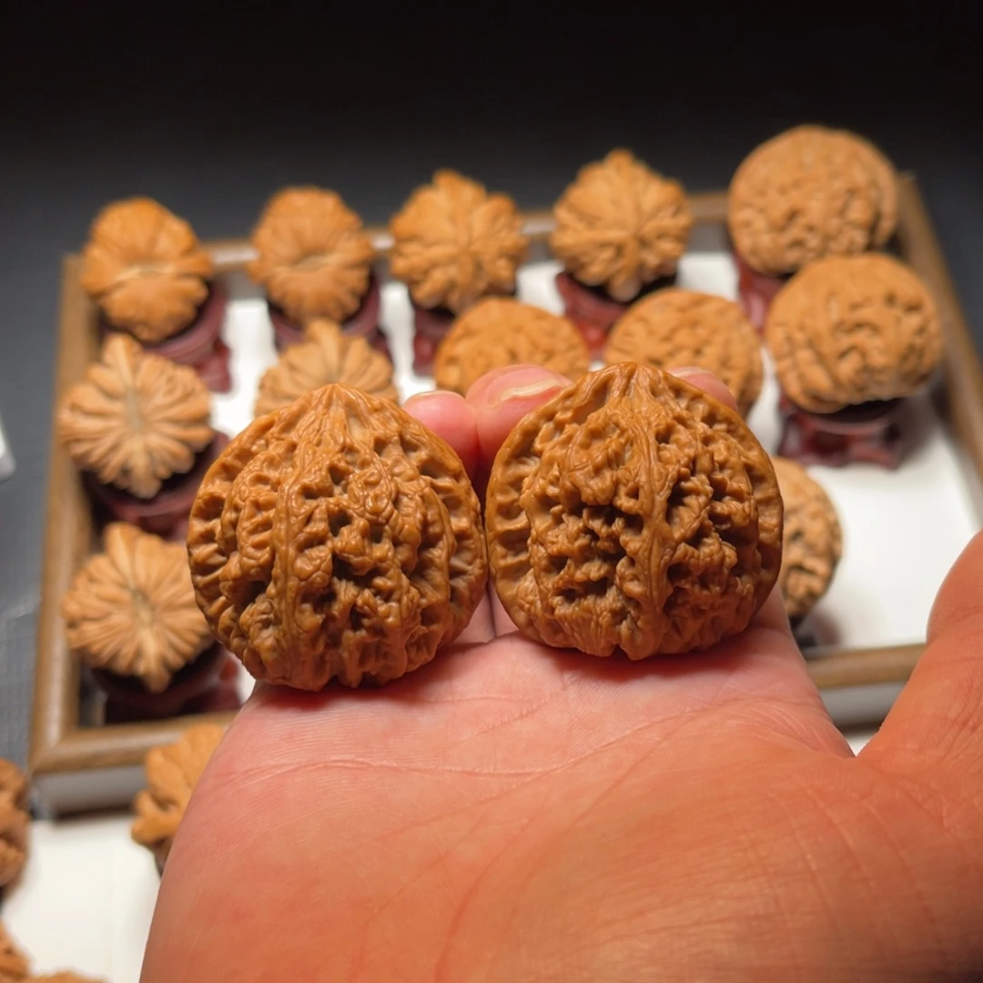 把件文玩核桃桃心大粗筋核桃尺寸43