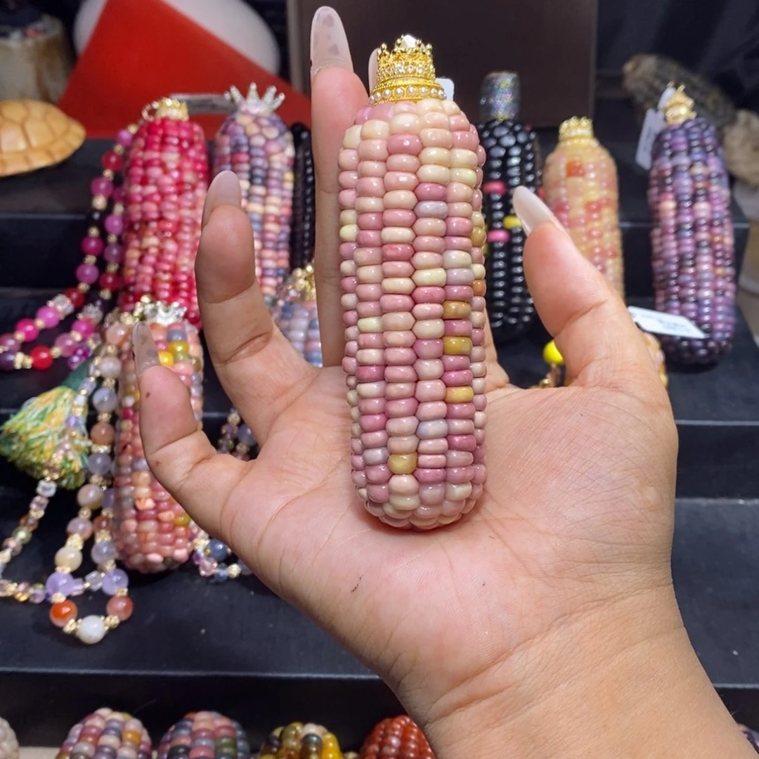 玉x****.文玩玉米奶呼呼粉绿