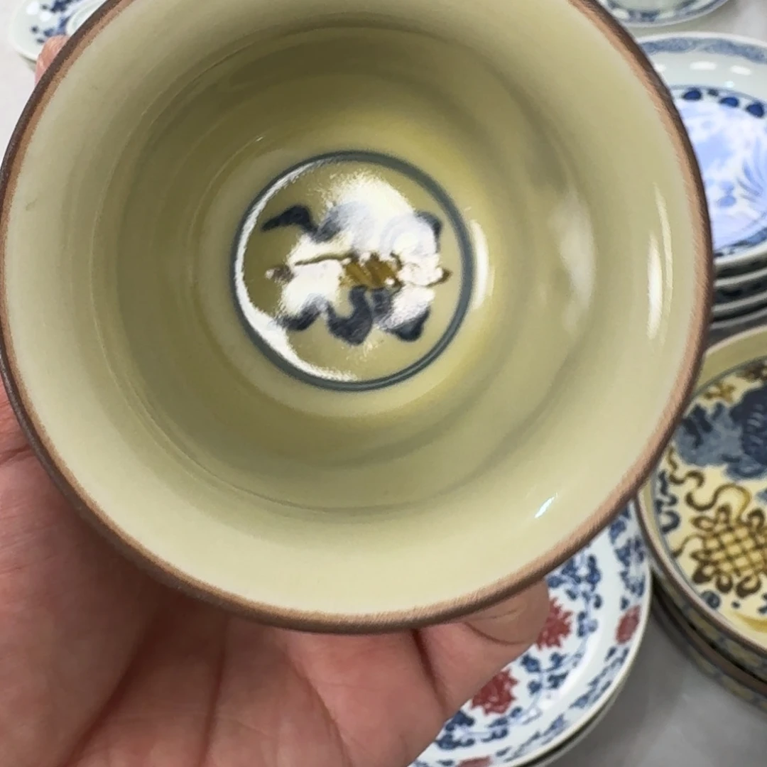 摆件釉里金如意穿花龙两才盖碗