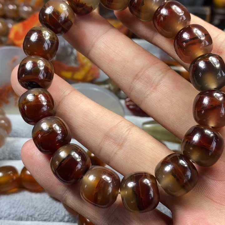 黄***来未镶嵌手链玛瑙/玉髓