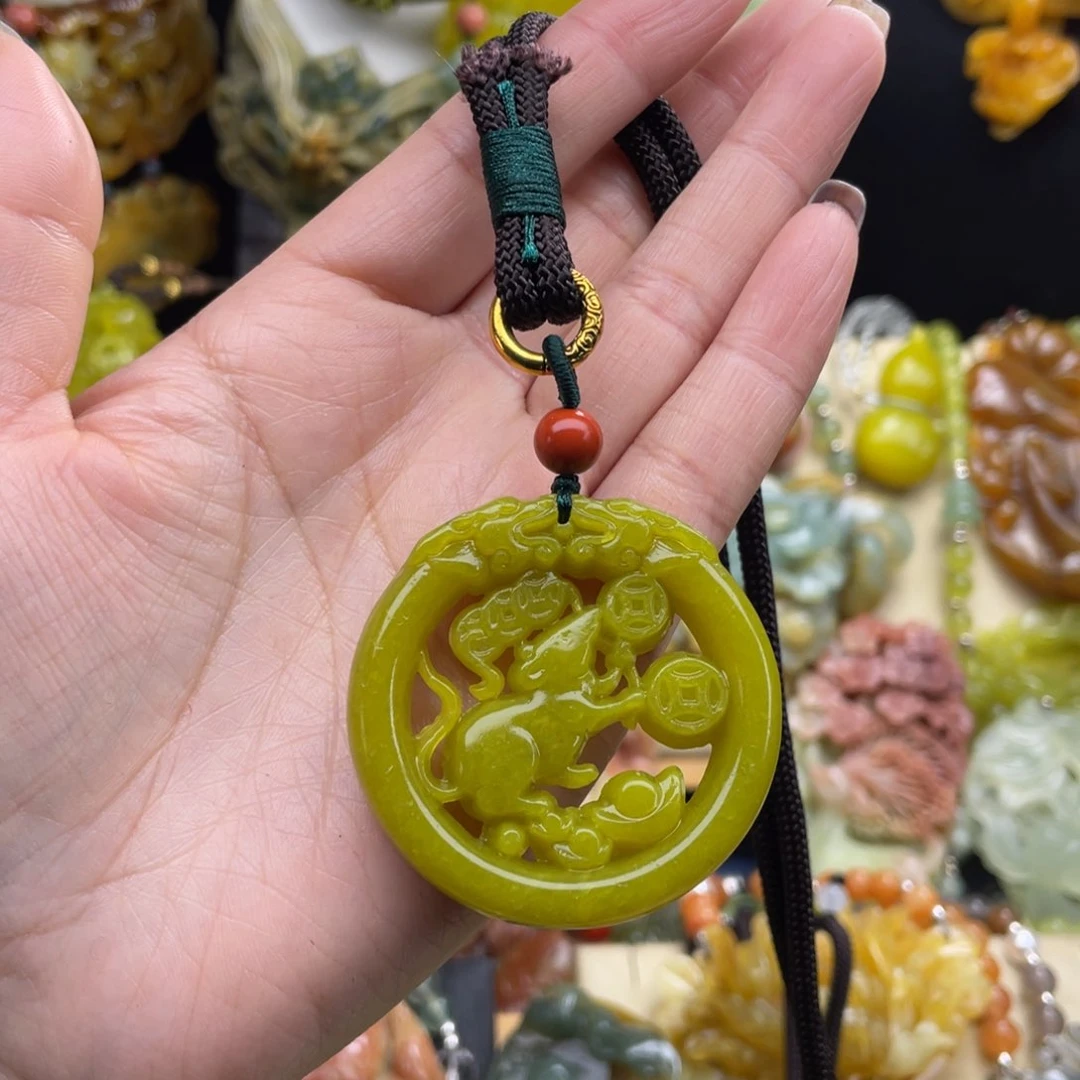 未镶嵌蛇纹石玉颈饰