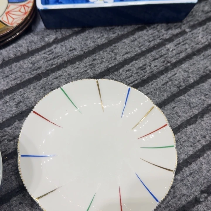 盘子。 667999999