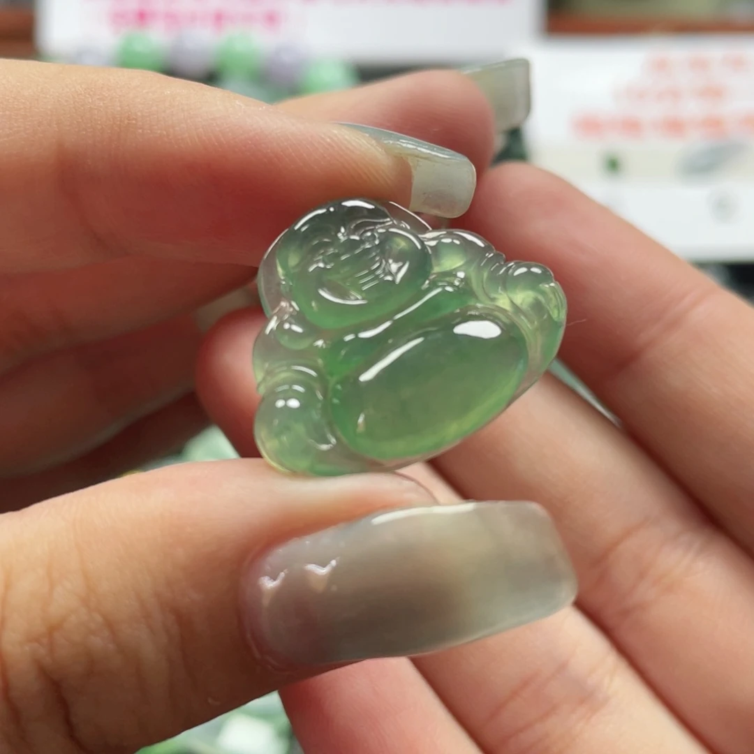 翡翠挂件未镶嵌    翡翠