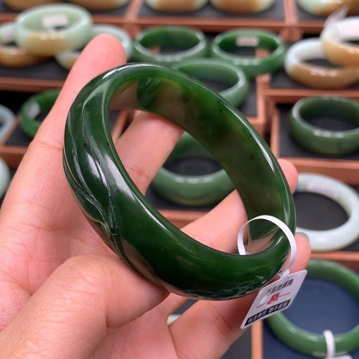 和田玉（碧玉）手镯未镶嵌61