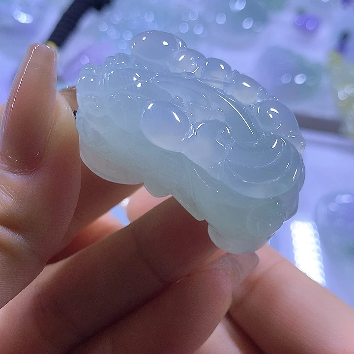 翡翠未镶嵌颈饰天然翡翠A货吊坠