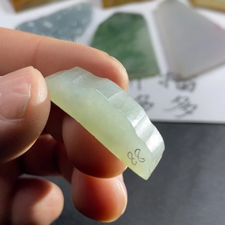 定制翡翠未镶嵌包工