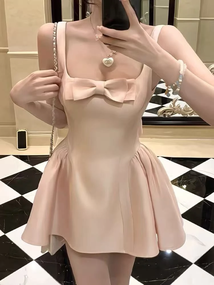 纯欲风甜美短裙春季收腰显瘦设计感少女风露背蝴蝶结吊带连衣裙女
