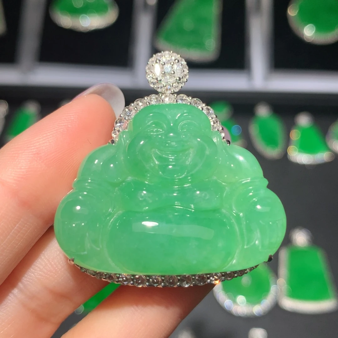 翡翠颈饰18K金镶嵌翡翠