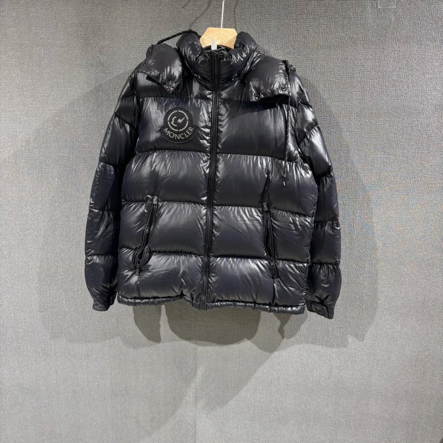 99新 MONCLER 羽绒服外套 99新3码/7280