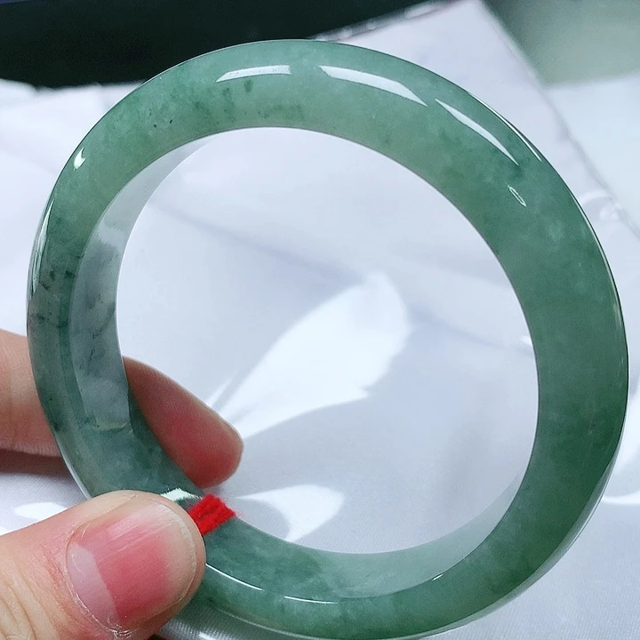 翡翠手镯（圆镯）未镶嵌翡翠手镯未镶嵌