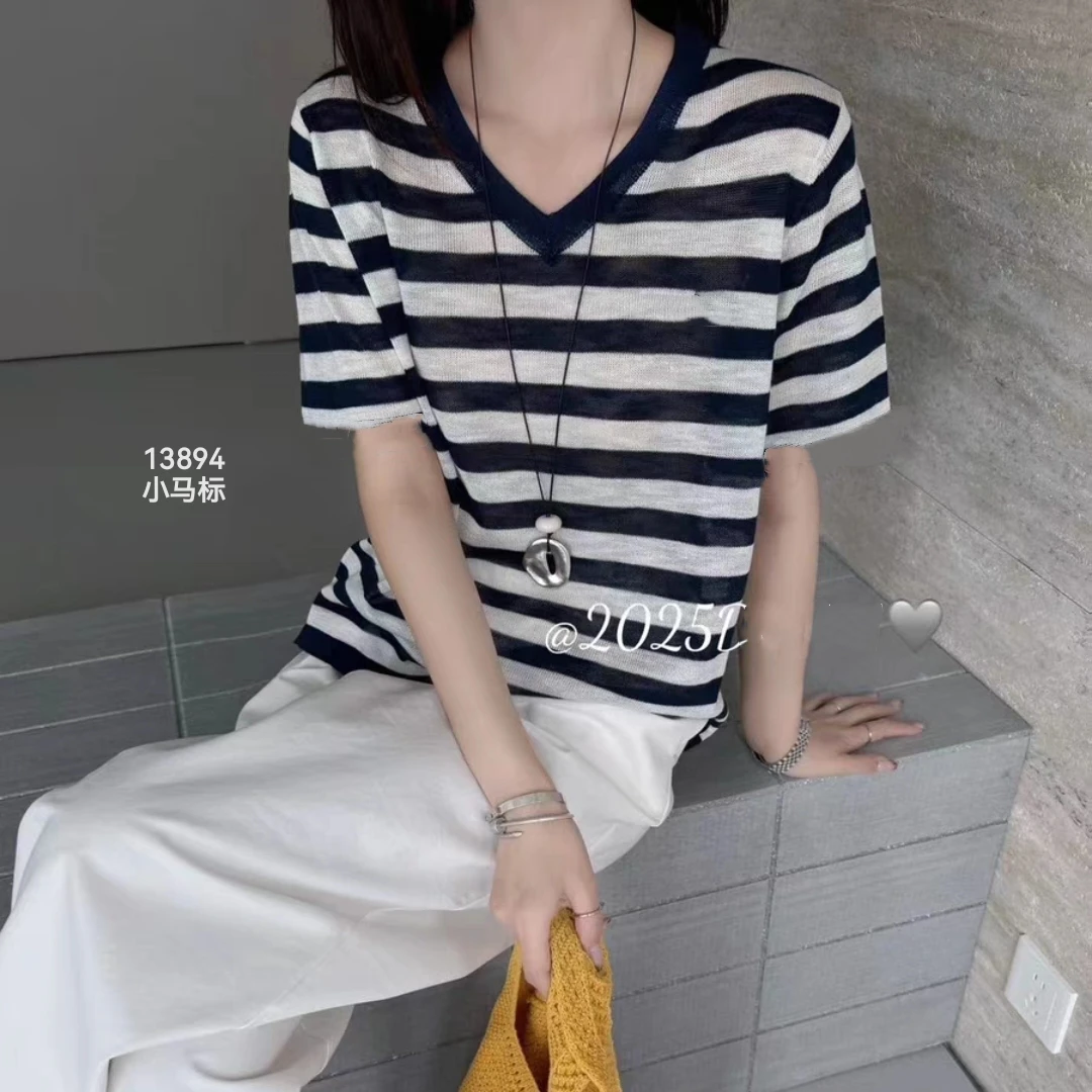 13894（部分无水洗唛，介意慎拍） CHUXUN新款鸡心领小宽松针织短袖