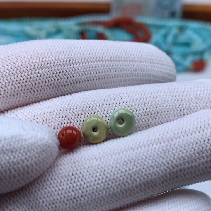 南红玛瑙未镶嵌珠宝奇石