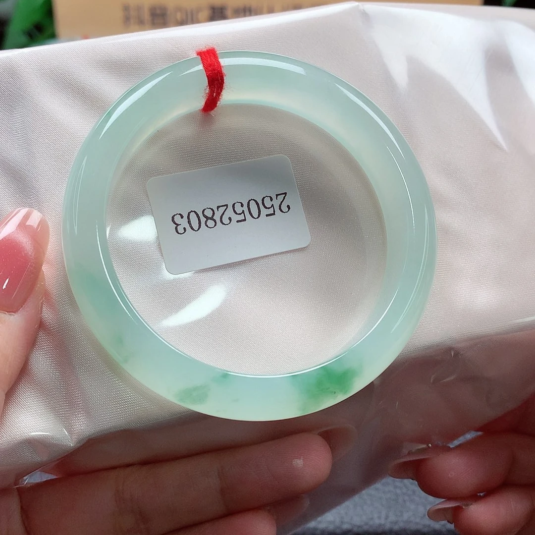 未镶嵌手镯翡翠天然A货翡翠手镯，70号