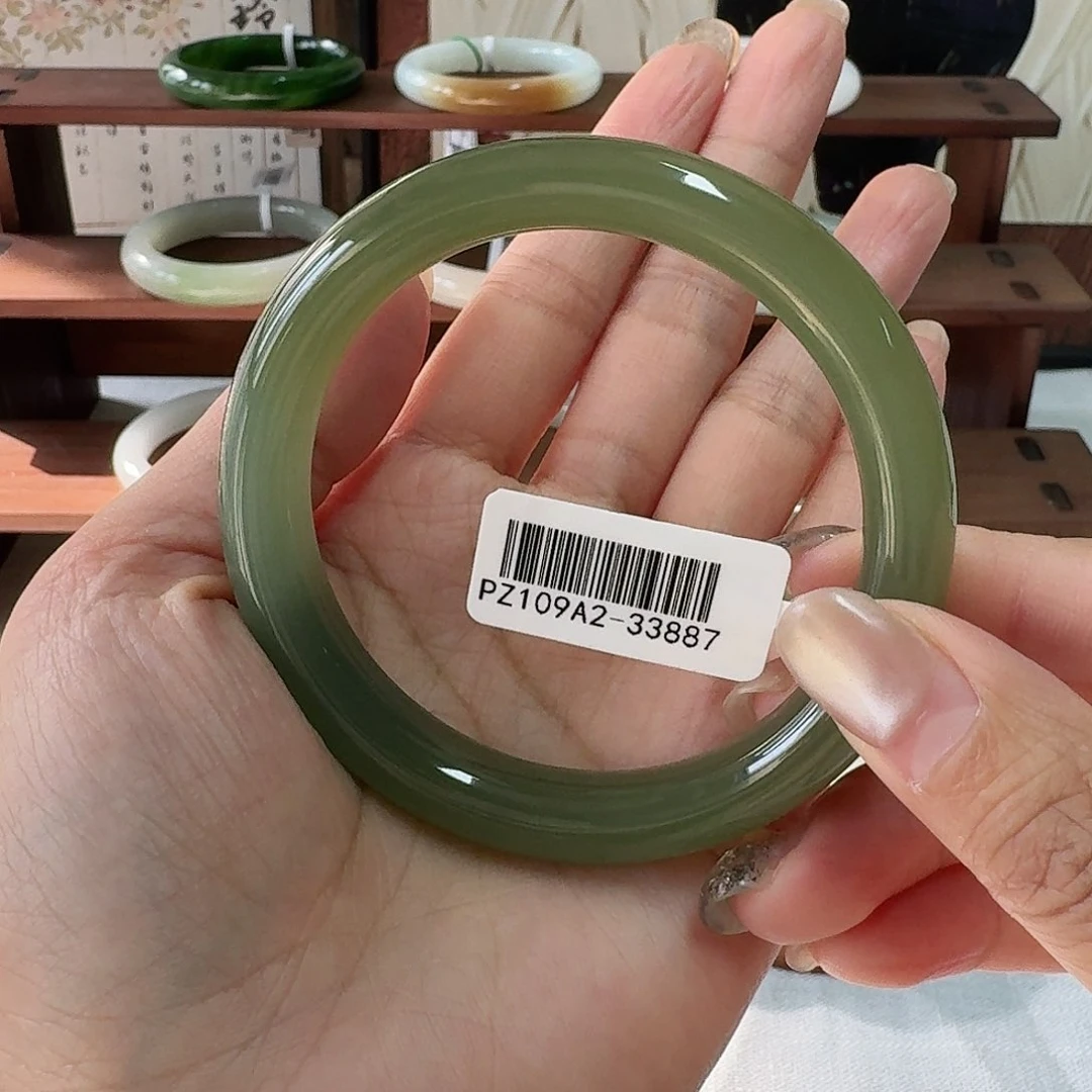 未镶嵌手镯和田玉57